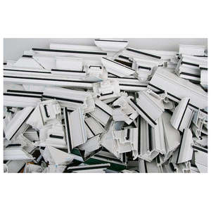 Déchets de PVC de haute qualité blanchis blancs et gris de tuyaux disponibles en stock, prêts pour une expédition rapide à un prix abordable - Product Image 4