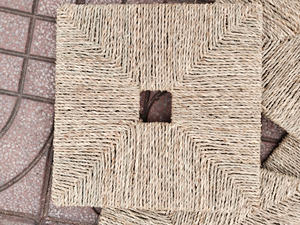 Alfombra de algas marinas hecha a mano en Vietnam que proporciona un aspecto natural y suave para la decoración residencial, configuraciones de espacios de trabajo y el diseño de habitaciones. - Product Image 6
