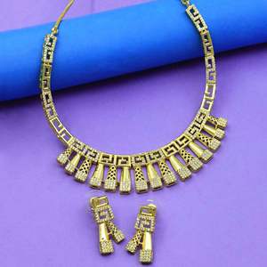 Venta al por mayor 14K 18K 24K Micro Gold Filled AD Stone Forming Collares, Collares AD de diseño indooccidental, Collares cortos de moda AD - Product Image 1