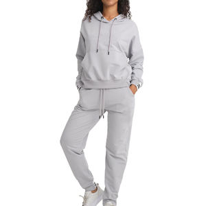 Chándal informal de alta calidad 2025 para mujer, traje de dos piezas con capucha y pantalones de chándal acampanados, ropa de invierno, chándales para mujer - Product Image 1