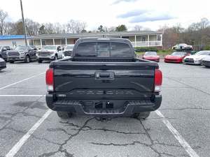 โตโยต้า ทาโคมา SR V6 ดับเบิ้ลแค็บ 4WD ปี 2020 / มีจำหน่ายพร้อมขาย ไมล์น้อย เครื่องยนต์เบนซิน รถใช้งานน้อย สภาพดี ไม่มีอุบัติเหตุ - Product Image 2