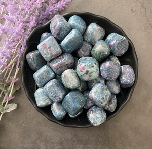 หินคริสตัลขัดพลอยทับทิม Kyanite,คริสตัลบำบัดแบบอภิปรัชญาคุณภาพสูงการรักษาที่แข็งแรงจักระ - Product Image 1