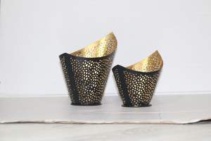 Wonderfully made elegantly designed tea light holder/stand used for lightens candle as on occasions and daily home decor - Product Image 2