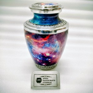 Urna Funeraria de Metal Esmaltado con Diseño de Galaxia, para Cenizas Humanas de Adultos, en Latón/Aluminio - Product Image 1