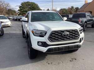 Tacoma TRD Off-Road 2023, Transmisión Manual, Volante a la Izquierda, Color Oscuro, R15, Cuero, en Venta - Product Image 6