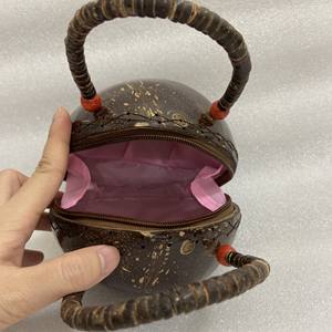 Sacs en coquille de noix de coco faits à la main/sac en noix de coco pour dames/sacs DESIGN fournisseur écologique au VIETNAM - Product Image 5