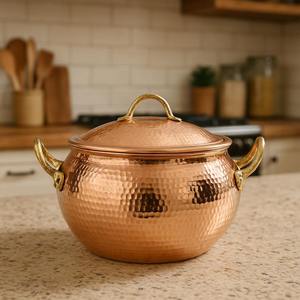 Ensemble de 3 casseroles en cuivre martelé, parfaites pour les rassemblements familiaux, les événements et les occasions spéciales, provenance d'Inde - Product Image 6