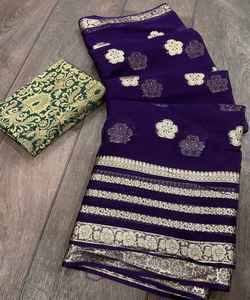 เพิ่มสไตล์ของคุณด้วยผ้าไหมสารี Chinon ของเรา ที่ให้ความรู้สึกหรูหราและผ้าเดรปที่สง่างามส่องสว่าง - Product Image 4