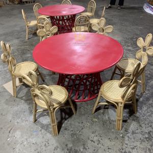Ensemble de tables et chaises rouges modernes pour enfants pour les événements en plein air et les parcs Matériaux écologiques à prix économique - Product Image 6