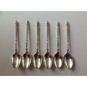 Cucharas de servicio de acero inoxidable de alta calidad con mango multicolor Juego de cubiertos Royal de aspecto moderno para restaurante Boda Hogar - Product Image 6