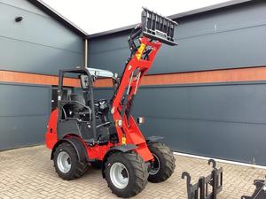 Envío Gratis W25 Miniexcavadora 25HP V1505 Euro 5 Diésel, Capacidad de Elevación de 1.25 Toneladas, Hidráulica y Acoplador Rápido Hidráulico Euro - Product Image 1