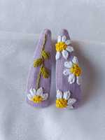 Fabriqué sur mesure en lapin et carotte conçu pinces à cheveux brodées avec des fleurs brodées pour la revente par les magasins d'accessoires de cheveux