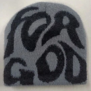 Bonnet en Mohair en Tricot d'Hiver Haut de Gamme en Fourrure de Vison avec Logo Jacquard Entièrement Personnalisé - Product Image 1