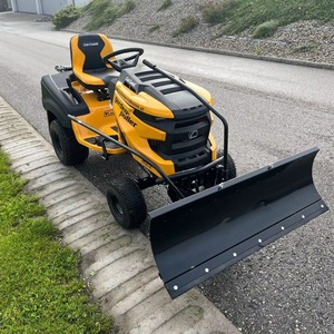 Tracteur à chenilles Cub Cadet XT1 neuf/d'occasion de qualité avec lame à neige, kit hiver, moteur et pompe 230HP à vendre - Product Image 5