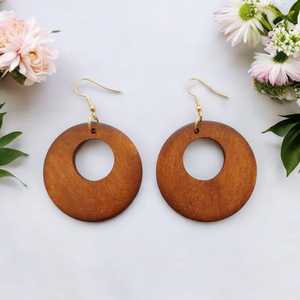 Boucles d'oreilles indiennes en bois fabriquées à la main femmes filles mode boucles d'oreilles naturelles élégantes bijoux d'oreille de haute qualité - Product Image 6