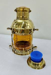 Linterna de vela colgante de bronce y latón Linterna decorativa dorada con vidrio para uso doméstico Centro de mesa o decoración de pared - Product Image 3