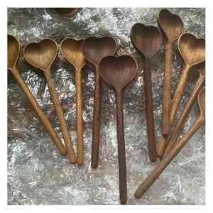 Cuillère en bois artisanale pour la cuisine Ustensiles de cuisine écologiques d'origine vietnamienne en bois durable - Product Image 6