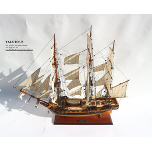 Modèle de bateau à voile HMS Essex, artisanat en bois peint à la main, boîte en cèdre, décoration murale nautique pour la maison, style vietnamien, cadeau unique - Product Image 1