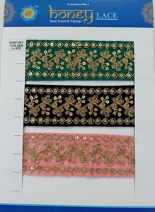 Tela de encaje bordado floral colorida vibrante y detallada con patrones intrincados, perfecta para la moda de alta gama - Product Image 2