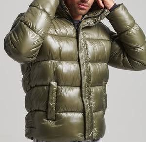 Veste d'hiver matelassée à capuche slim pour homme Elevate Play, 100% laine, tissu peigné respirant, fermeture éclair, décontractée, traitement teinté - Product Image 1