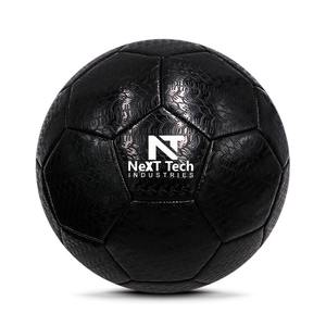 Balón de entrenamiento de fútbol de Next Tech Industries, material de PU para fines de entrenamiento con diseño personalizado y logotipo personalizado - Product Image 1