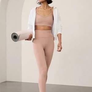 Leggings de mujer con logotipo de tendencia 2025 | Estilo de tendencia súper suave 2025 | Pantalones de Yoga de talla grande de cintura alta al por mayor - Product Image 4
