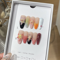 Ongles press-on de luxe entièrement faits à la main, motif floral 3D, couleur nude ombrée, réutilisables, faux ongles, OEM ODM, marque privée, logo personnalisé