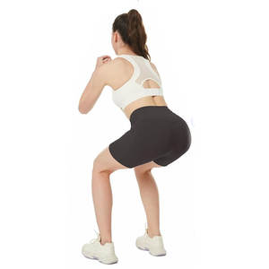 Short de yoga femme taille haute personnalisable Tissu à séchage rapide avec motif solide pour Pilates et Fitness-Remises sur commande en gros - Product Image 2