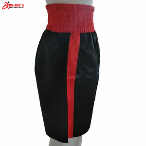 Short de combat MMA pour hommes, vente en gros OEM, vêtements de sport simples en polyester noir, vêtements de sport sublimés personnalisés pour les arts martiaux - Product Image 4