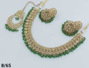 Conjunto de collar de Gargantilla redondo Motipearl chapado en oro tradicional indio y de moda con pendiente Jumkha, conjunto de collar Maagtika para mujer - Product Image 3