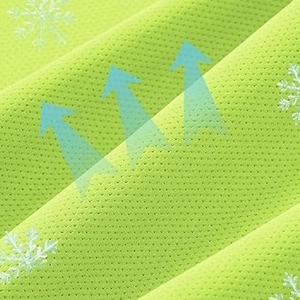 Nueva llegada de ropa deportiva de verano para hombres, conjuntos cortos sólidos informales para gimnasio con logotipo bordado, venta al por mayor, Conjunto de camiseta y pantalones cortos - Product Image 3