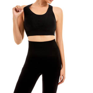 Servicios OEM Nuevo estilo Conjunto de Yoga de alta calidad para mujer Diseño personalizado Patrón sólido Pantalones cortos de gimnasio XL Tamaño Impermeable Vintage O-cuello - Product Image 3