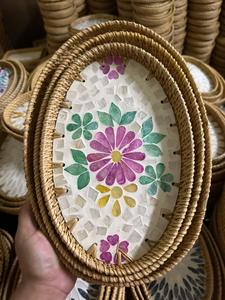 Plateau en rotin artisanal du Vietnam avec décor en nacre pour un service décoratif - Product Image 2
