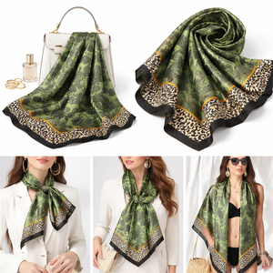 Écharpe musulmane en satin <span class=keywords><strong>vert</strong></span> <span class=keywords><strong>émeraude</strong></span> à motif léopard, design personnalisé avec logo, pour la décoration de sacs féminins et comme <span class=keywords><strong>foulard</strong></span> élégant - Product Image 1