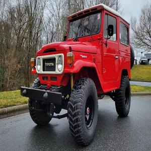 Toyota FJ40 Hardtop 4x4 de 1978 restaurado, SUV/Crossover con tracción en las cuatro ruedas y transmisión manual. - Product Image 1