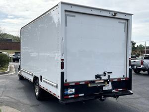 Châssis Ford E-Series E-350 SD Cutaway LB DRW RWD 2024 Blanc Robuste d'occasion avec Pack Équipement, Jantes Acier et Pack Remorquage - Product Image 3