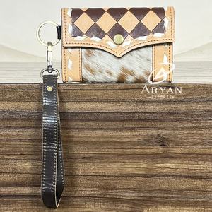 Nouveau Porte-monnaie en cuir de vachette fait main de style occidental personnalisé Motif à carreaux Mini portefeuille Porte-cartes de crédit pour femmes - Product Image 1