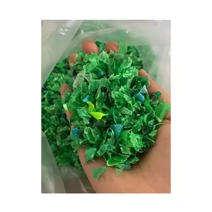 Fabricação Sucata Garrafas De Plástico Azul Branco Verde Marrom Baixo Preço Garrafas De Sucata PET Lavagem Quente Reciclado PET Flakes