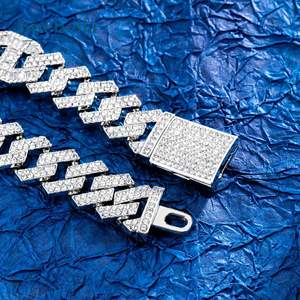 925 Plata 14K Chapado en oro blanco 14mm Moissanite Diamond Iced Out Baguette G-Link Collar de cadena cubana para hombres - Product Image 5