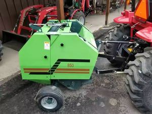 Livraison rapide utilisé et nouveau modèle de ferme presse à balles rondes tracteur bas prix vente en gros presse à balles rondes en paille prêt pour l'exportation - Product Image 3