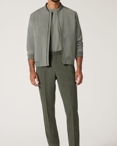 Must Have Tissu respirant de haute qualité 100% Chemises à manches courtes en coton doux pour hommes avec logo et broderie personnalisés - Product Image 2