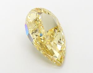 ลูกแพร์ตัดแฟนซี6.35มีสไตล์สีเหลืองเข้มห้องปฏิบัติการ CVD เพชรที่ปลูก IGI เครื่องประดับระดับไฮเอนด์ได้รับการรับรอง - Product Image 4