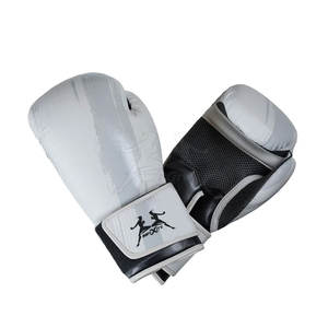 Gants de boxe en cuir véritable pour l'entraînement professionnel et les sessions de sparring Gants de boxe en cuir véritable avec rembourrage épais - Product Image 1