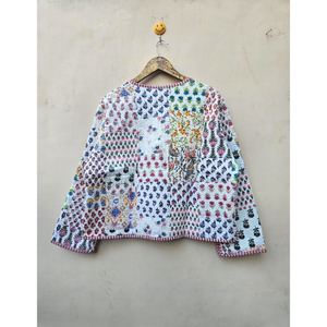 Veste d'hiver en coton réversible à col en V pour femme, style bohème artisanal, écologique, design unique en patchwork matelassé - Product Image 6