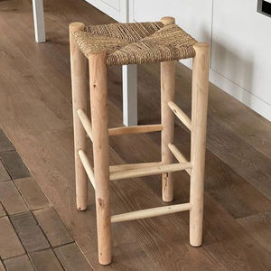 tabouret de bar en bois de branche et siège en corde fabriqué en Indonésie - Product Image 1