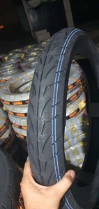 Neumáticos de alta velocidad para motocicleta KUMA K305 130/90-16 11080-17 140/70-17 90/90-18 nuevos en caja carcasa de neumático de tubo interior hecha en Vietnam - Product Image 4