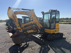 Mini-excavatrice sur chenilles JCBB d'occasion/neuve, modèle 18Z-1T3, 2379 heures, 99 kg, 3 cylindres, 16 CV, pompe hydraulique KYB, godet de 0,12 m de profondeur - Product Image 4