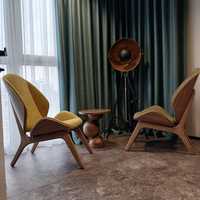 Élégante chaise en bois d'inspiration olive fabriquée à la main en multicolore classique durable et confortable, parfaite pour le salon