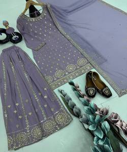 Conjunto de Top Informal con Sharara y Dupatta con Detalles de Encaje Tejido y Bordado Floral para una Elegancia sin Esfuerzo - Product Image 6