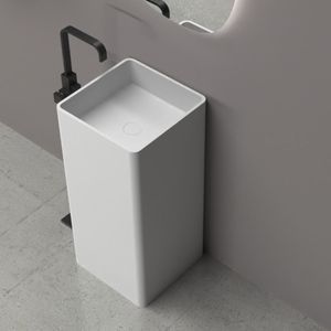 Zuri Matt White Lullaby Color Cuadrado Lavabo Independiente en Piedra Artística-Paquete de 1 - Product Image 1